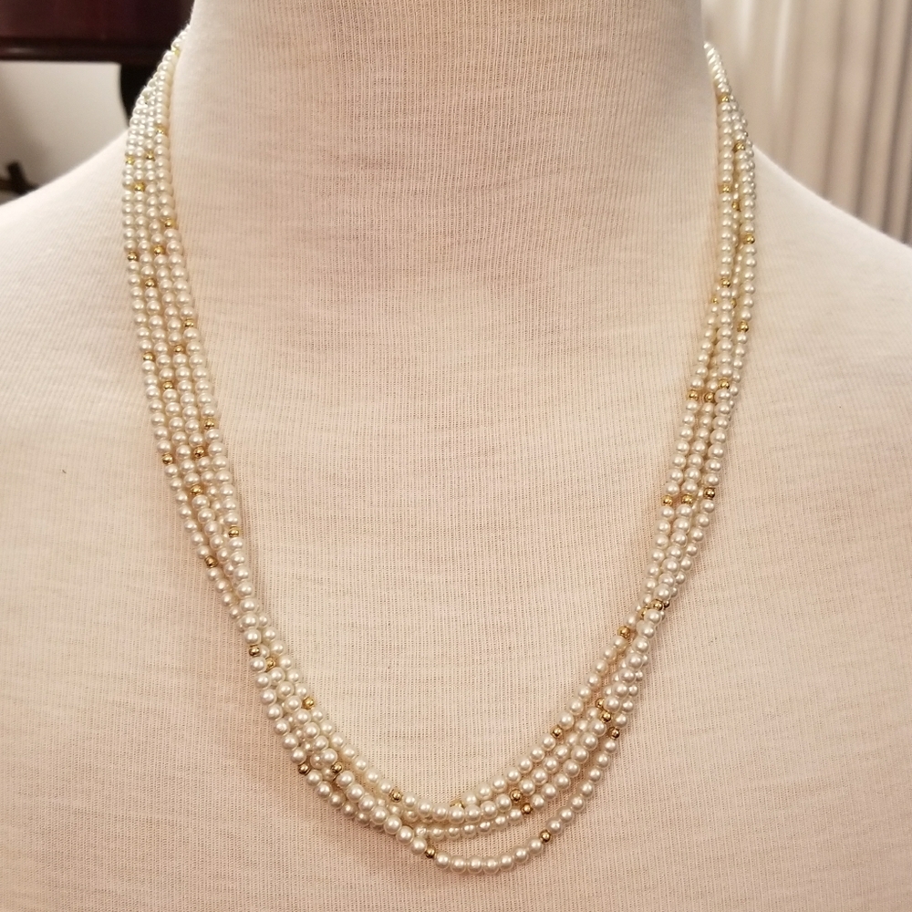 Jewelry - Picture 1 of 5